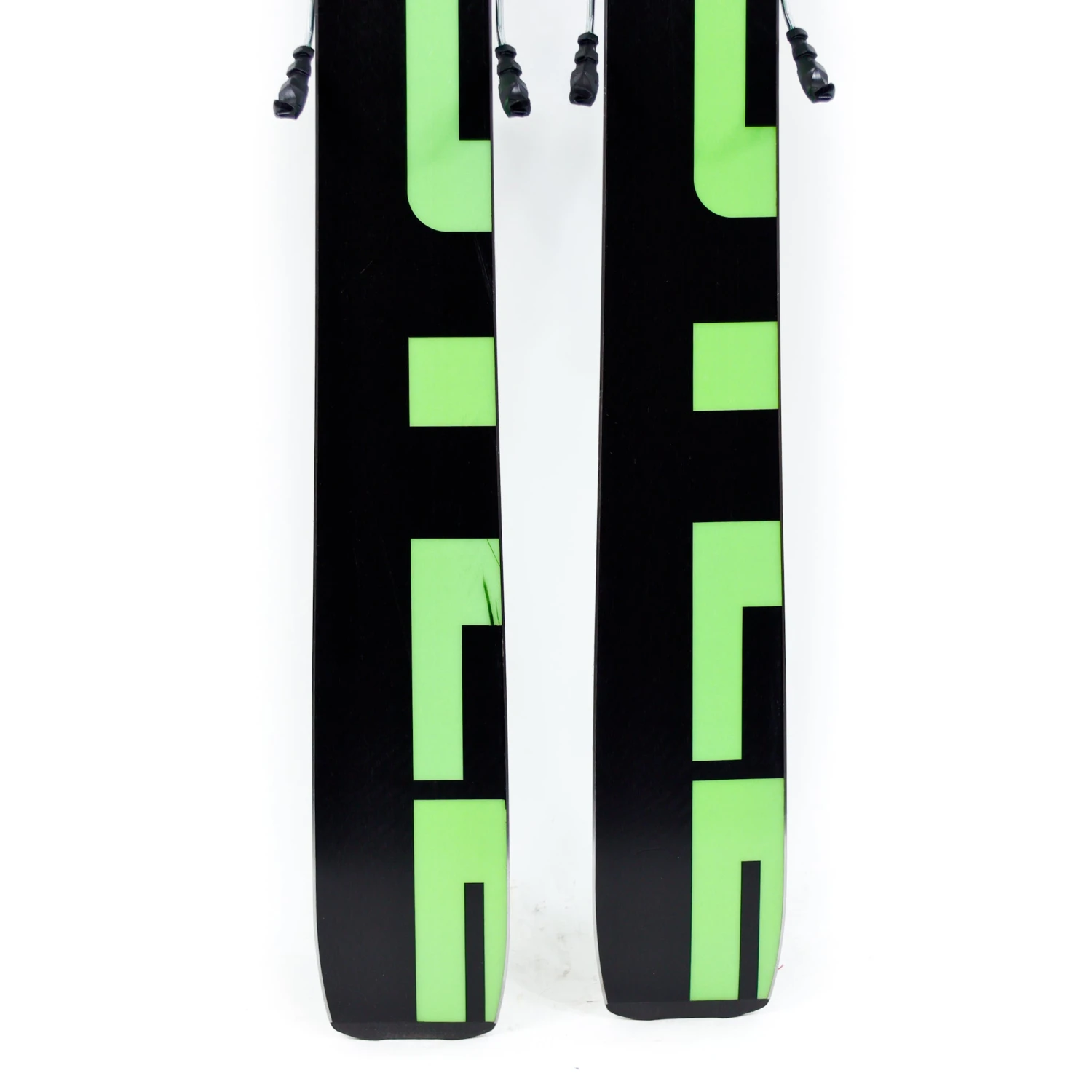 Kastle FX106 Skis 20/21 + Tyrolia Attack Demo Bindings |USED 10 Kastle FX106 Skis 20/21 + Tyrolia Attack Demo Bindings |USED - Image 8